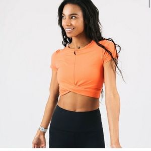 Zyia Coral Go To Crop